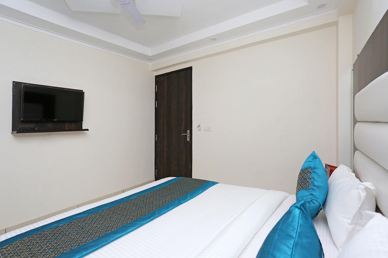 Oyo 9147 Hotel Aerostay Νέο Δελχί Εξωτερικό φωτογραφία