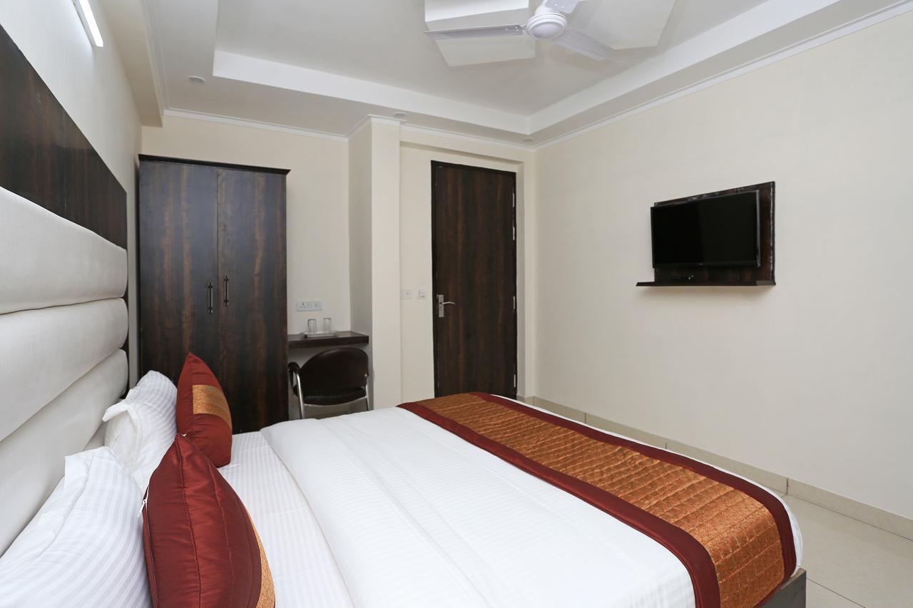 Oyo 9147 Hotel Aerostay Νέο Δελχί Εξωτερικό φωτογραφία