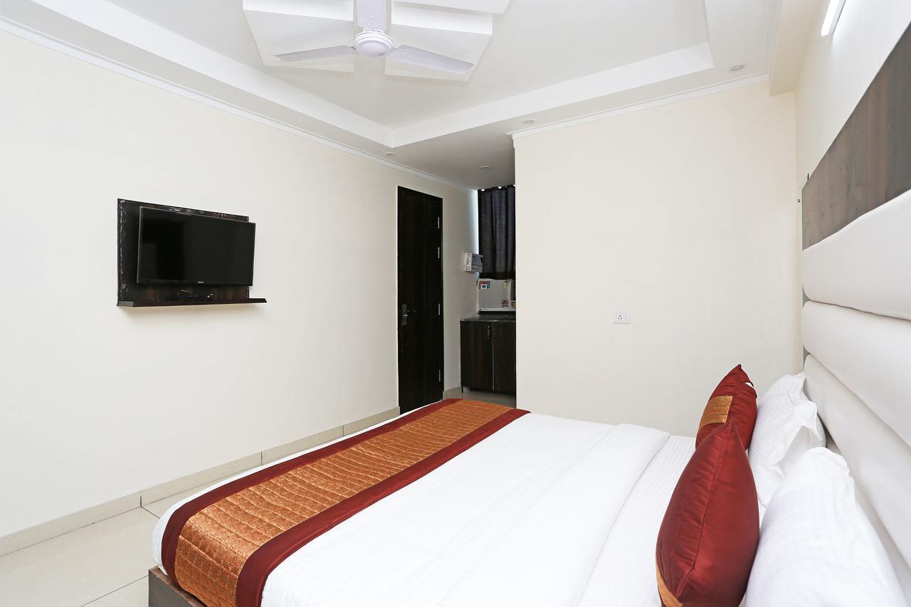 Oyo 9147 Hotel Aerostay Νέο Δελχί Εξωτερικό φωτογραφία