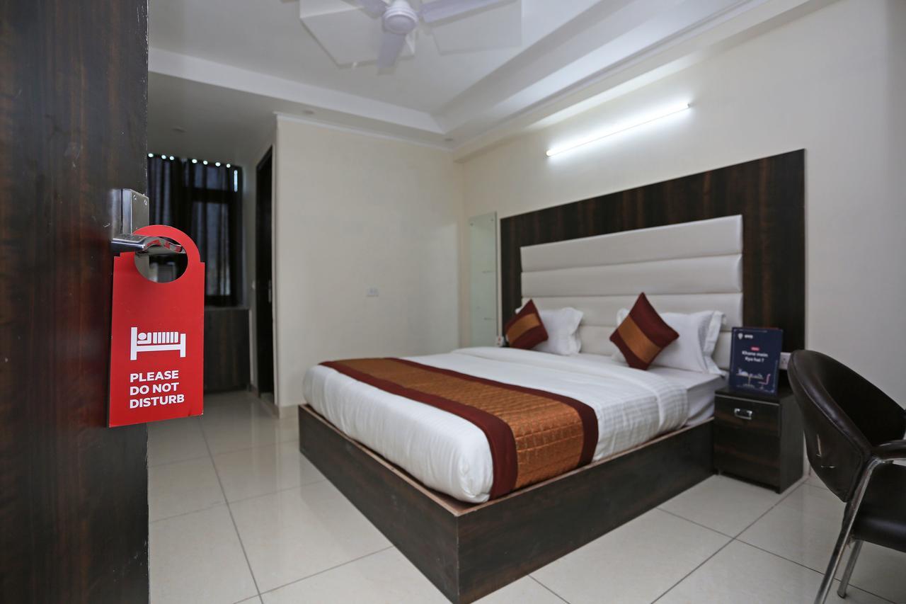 Oyo 9147 Hotel Aerostay Νέο Δελχί Εξωτερικό φωτογραφία